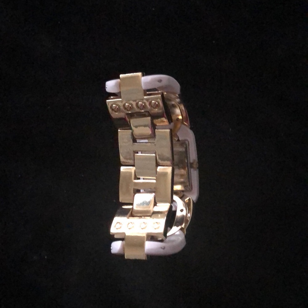 Watch - Picture 3 of 3